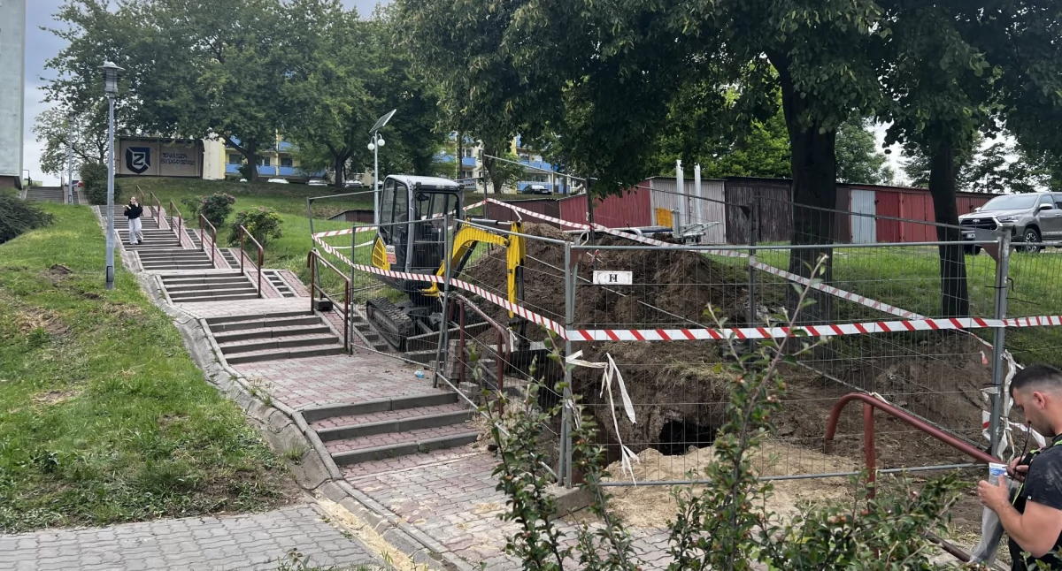 Utrudnienia przy ul. Krausego w Świeciu. Rozpoczęto przebudowę kanalizacji deszczowej i sanitarnej 