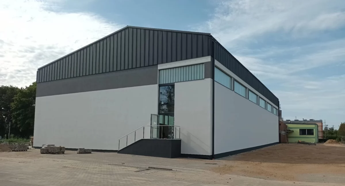 Budowa hali sportowej w Drzycimiu. Trwa końcowa faza