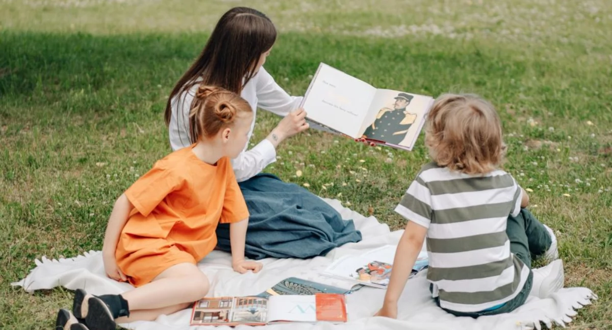 Piknik literacki w bibliotece. Na uczestników czeka mnóstwo atrakcji