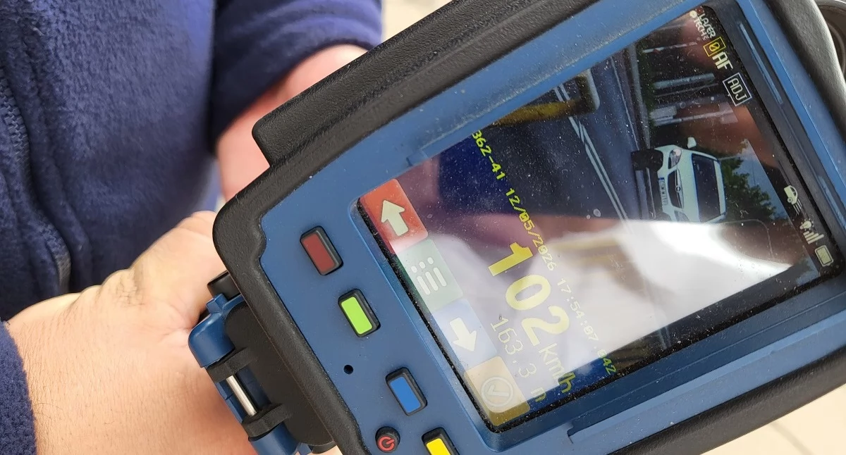 Jechał ponad 100 km/h. Stracił prawo jazdy