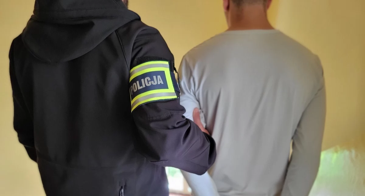 Włamanie do kontenera gastronomicznego. Sprawca został zatrzymany