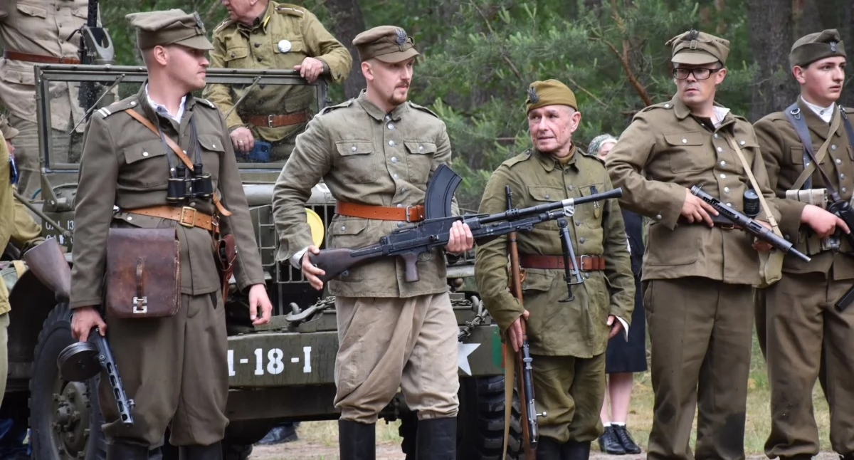 To była wyjątkowa sobota w gminie Warlubie. Podniosłe uroczystości i inscenizacja historyczna [ZDJĘCIA]