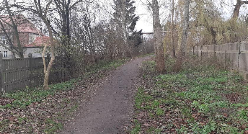 Kiedy przejedziemy się nową ścieżką rowerową z Nowego do Twardej Góry? Było tam dawne torowisko