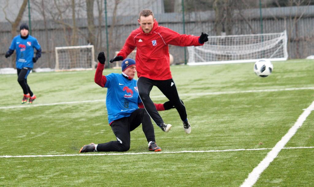 Piłkarze Wdy Świecie rozegrali pierwszy sparing w 2019 roku [ZDJĘCIA]