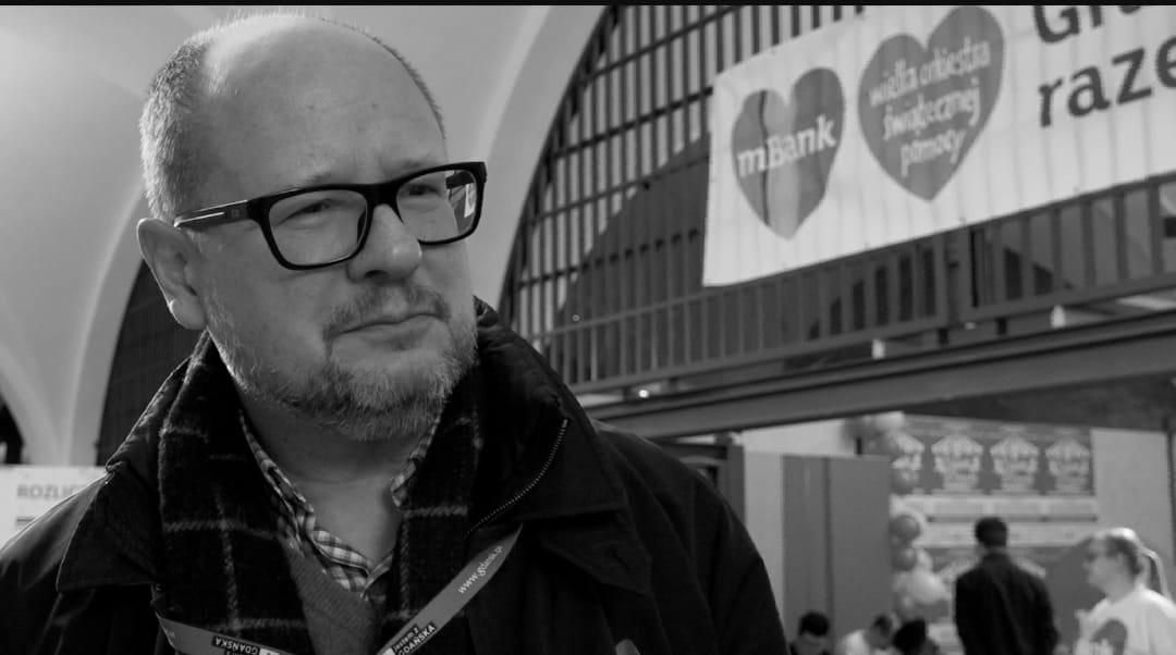 Sercem z prezydentem. Podajemy miejsca gdzie możesz złożyć hołd Pawłowi Adamowiczowi