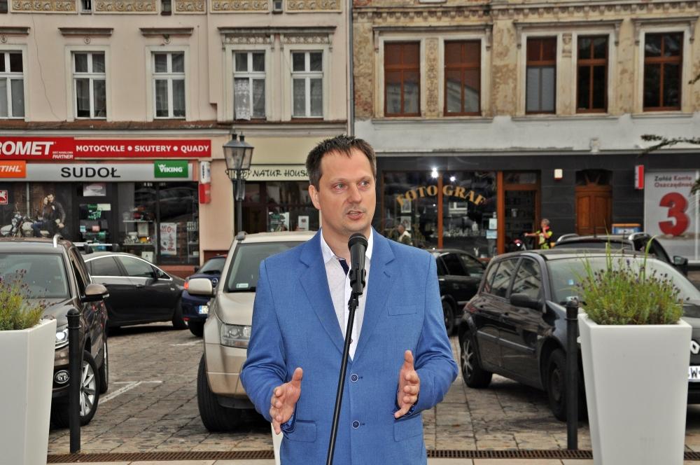 Kampanię zaczęła Koalicja Obywatelska. Jej burmistrzem ma zostać Paweł Knapik. Co obiecał? [ZDJĘCIA]