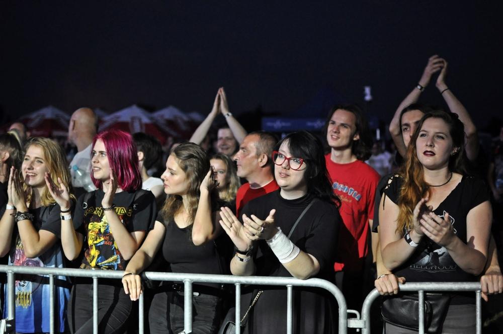 Mocne brzmienia. Mocna muzyka. Moc ludzkiej radości. XVI Festiwal Mocnych Brzmień [DUŻO ZDJĘĆ]