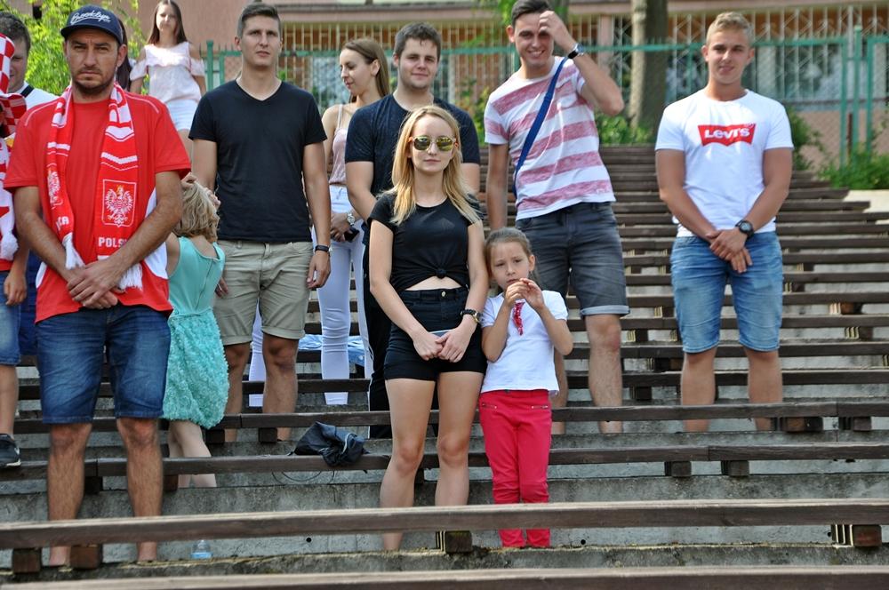 Strefa Kibica w amfiteatrze po raz ostatni. Nieliczni oglądali wygraną Polski z Japonią [ZDJĘCIA]