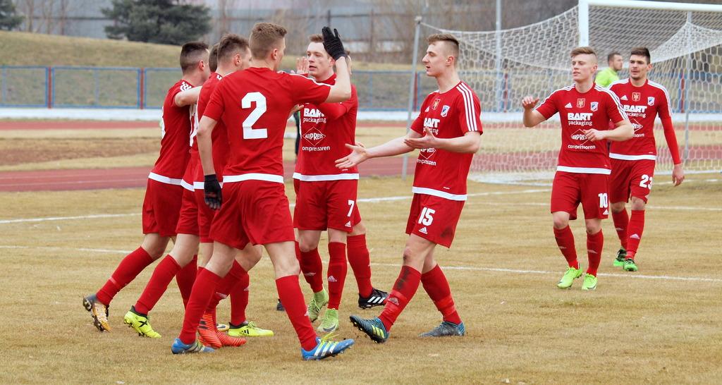 Wda Świecie rozgromiła Unię Solec Kujawski. Zobacz zdjęcia i wideo z derby
