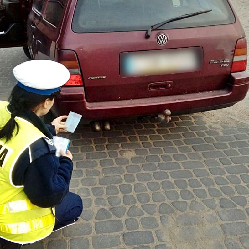Policja wzięła się za kierowców, którym kopci z wydechów. Kilku zostało już ukaranych mandatami