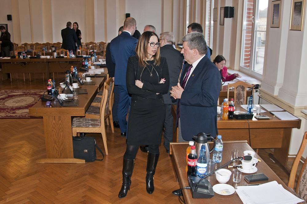 Ponad 600 osób w Świeciu dostanie podwyżki.  I to po 550 zł brutto na osobę. Kto i od kiedy dostanie wyższą pensję?
