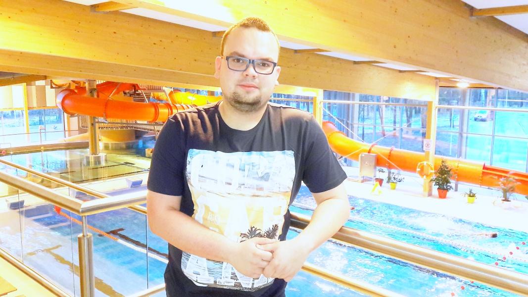 Basen będzie zamknięty tylko na trzy tygodnie. Kto zapłaci za naprawę usterek?
