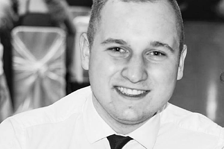 Rodzina i znajomi są w szoku. Michał  Poćwiardowski skończył zaledwie 21 lat. Dlaczego musiał odejść?