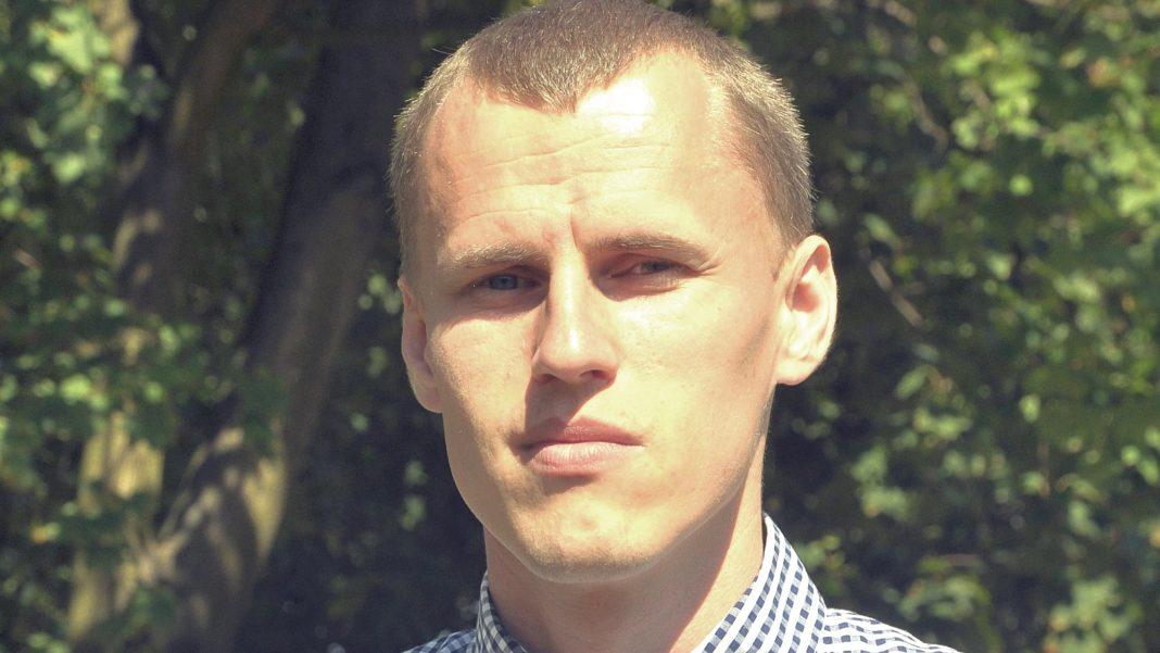 Sebastian Glaziński uwielbia podróże, poznawanie ludzi, miejsc i kultur. Obecnie trenuje koszykówkę [TYLKO SZCZERZE PROSZĘ]