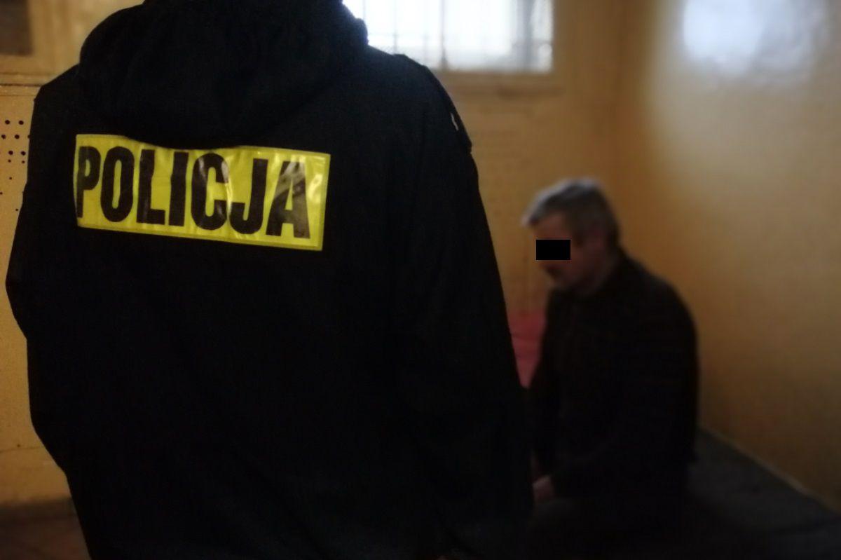Nie miał prawda jazdy i OC. Ale jechał. Miał za to 2,4 promila w organizmie
