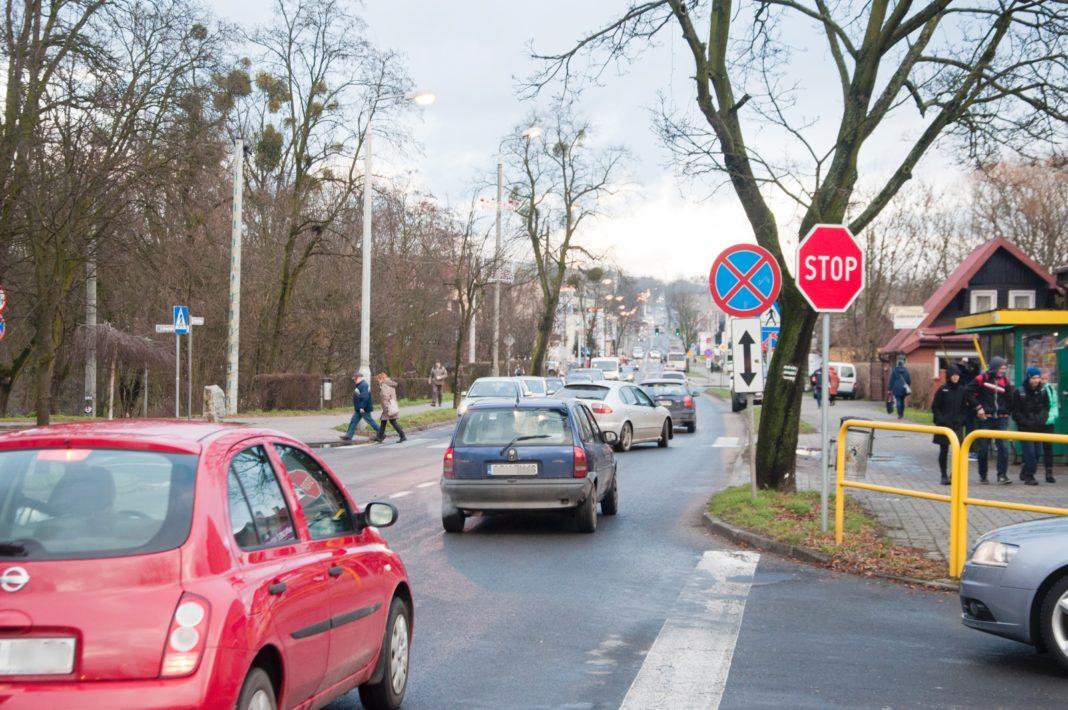 W Świeciu latarnie zapalają się w dzień, za to nie zawsze świecą w nocy [INTERWENCJA]