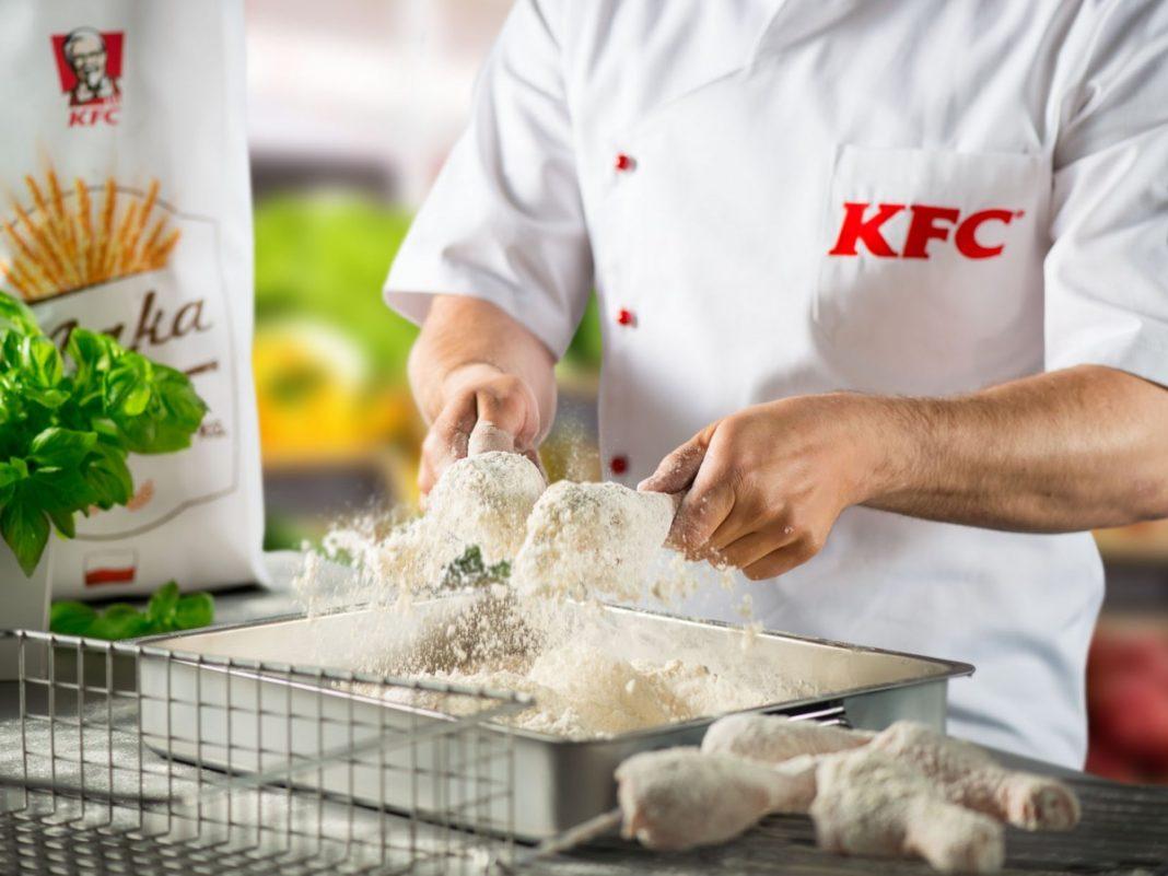 Zmiana promocji na otwarcie KFC. Dla stu pierwszych osób kurczaki prawie za darmo