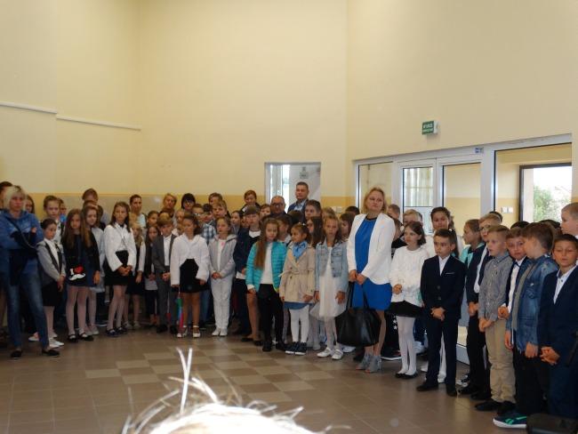 Szkoła w Osiu po remoncie elewacji i ogrzewania [ZDJĘCIA]