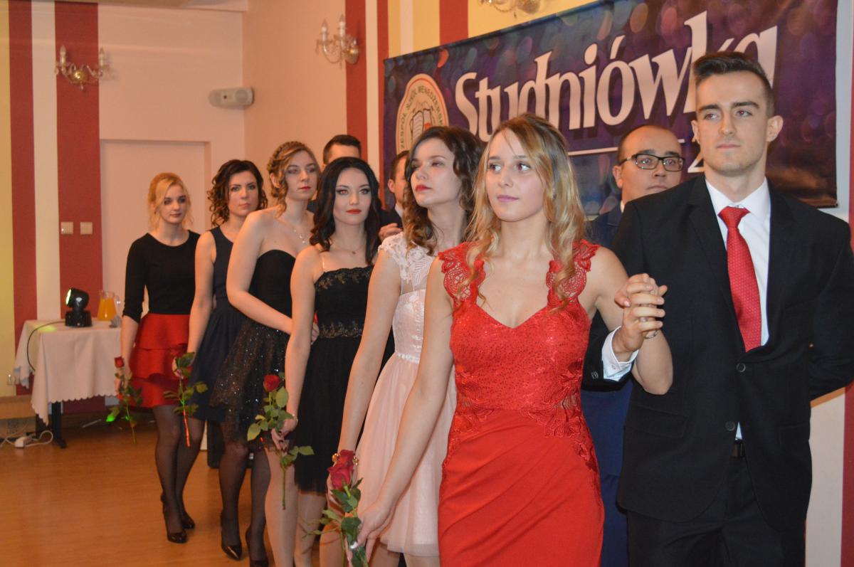 Studniówka ZSM w Świeciu [ZDJĘCIA]