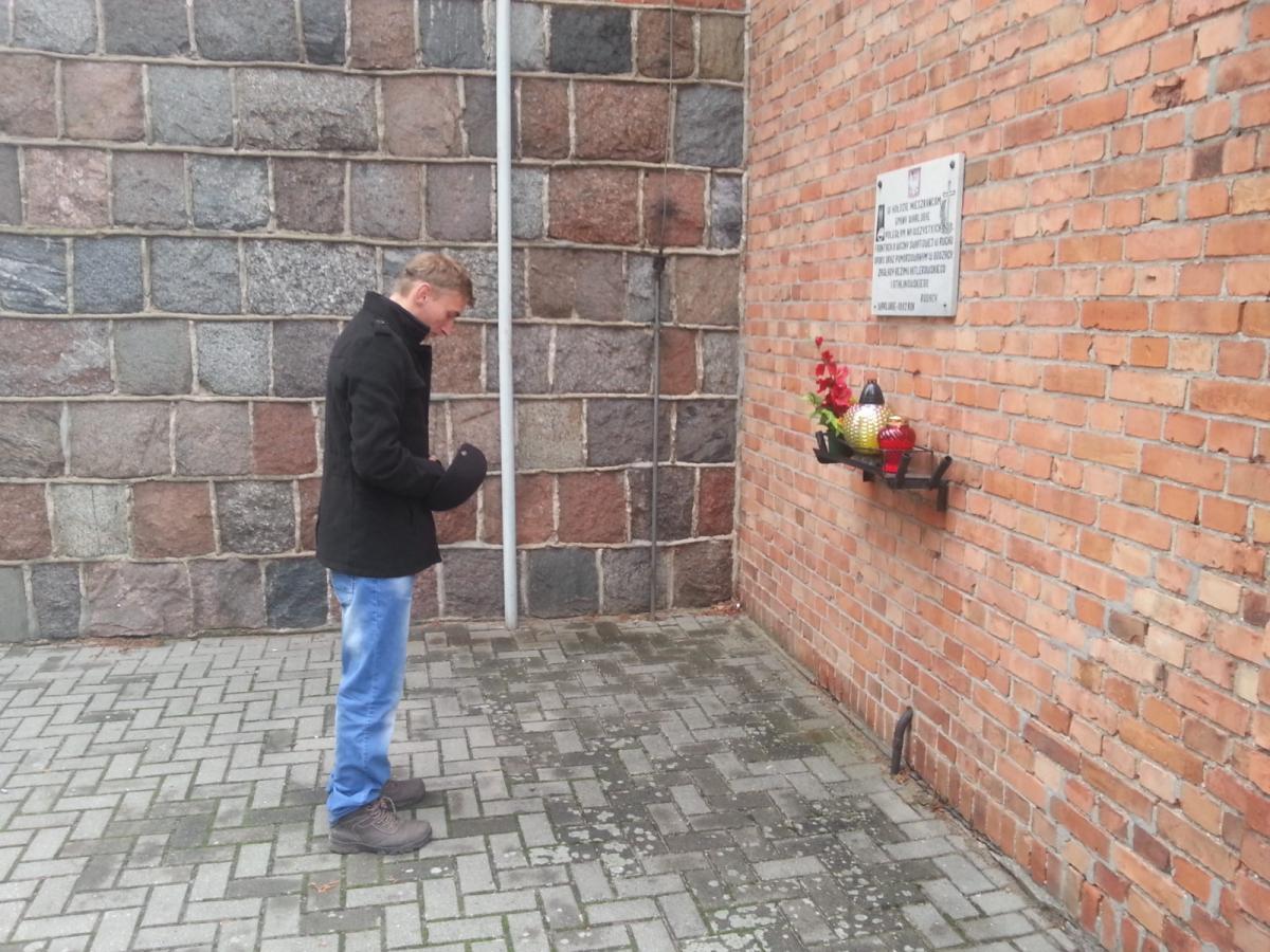 W Warlubiu uczczono pamięć zamordowanych przez hitlerowców [ZDJĘCIA]