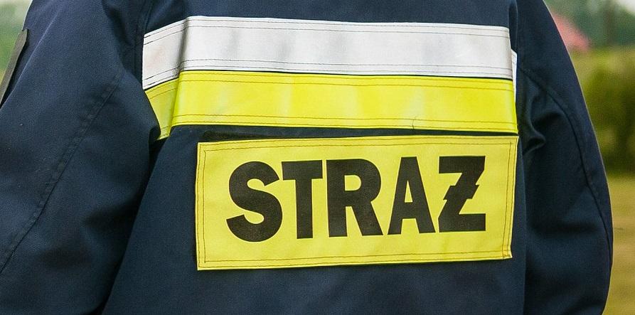 W miejscowości Bramka w gm. Bukowiec spaliła się przyczepa z balotami słomy