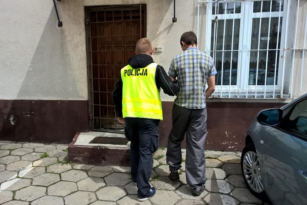 Podejrzany o kradzieże na terenie powiatu świeckiego wpadł w ręce policji