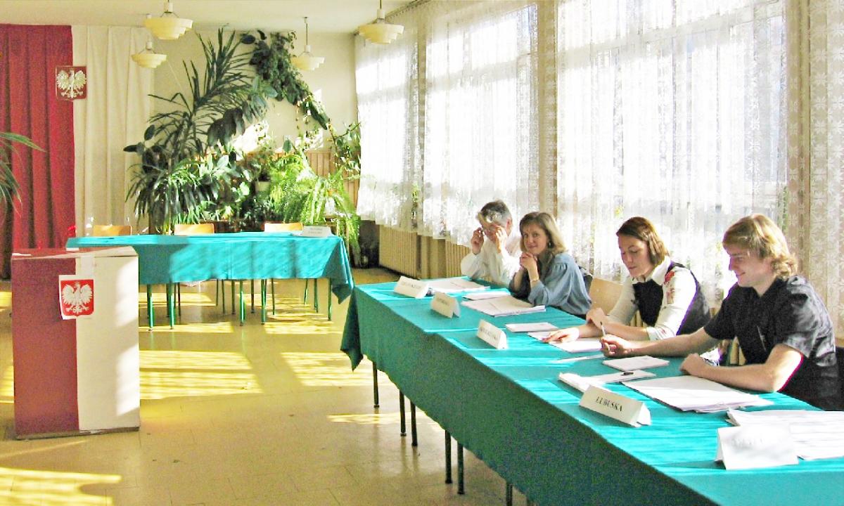 Od 350 złotych za jeden dzień pracy. Może znacie kogoś chętnego?