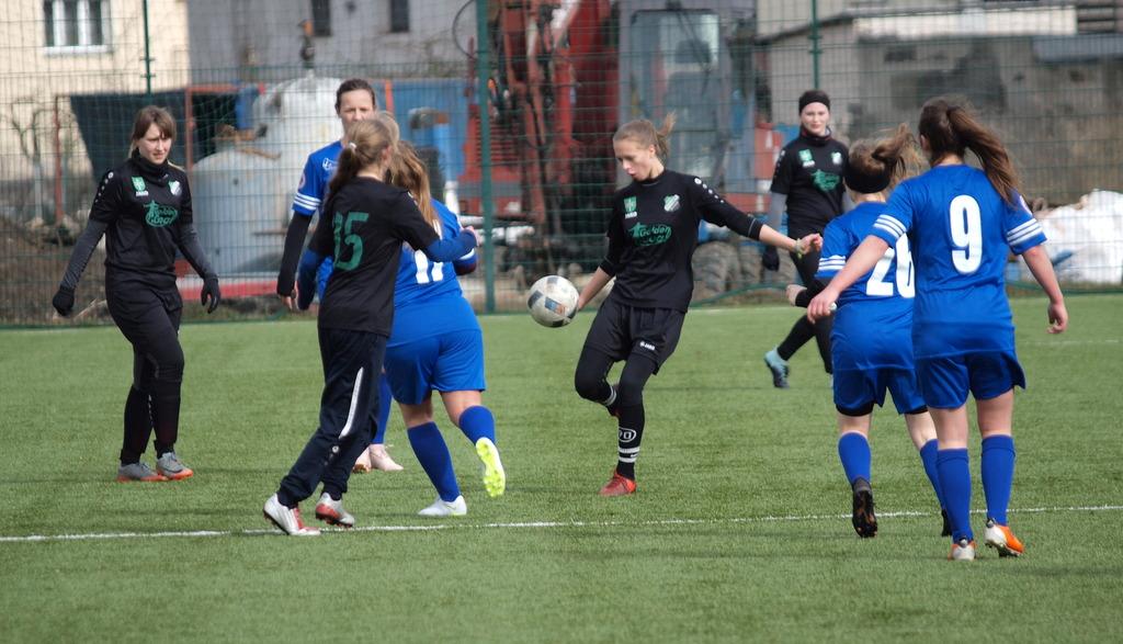 Piłkarki z Przechowa i Pruszcza zagrały sparing na remis [ZDJĘCIA]