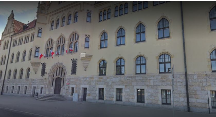 Michał L., świecki biznesmen oskarżony o wyłudzenie ponad milona złotych przyznaje sie do winy, ale ma zastrzeżenia
