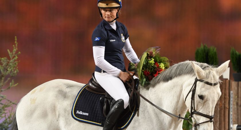 Koń, który spłonął na A1 należał do szwedzkiej olimpijki. Sportsmenka razem z kierowcą próbowali ratować konie