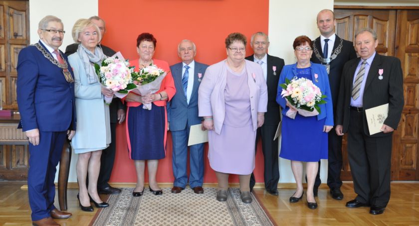 W USC w Świeciu wręczano dzisiaj medale. Otrzymały je małżeństwa, które są ze sobą od 50 lat