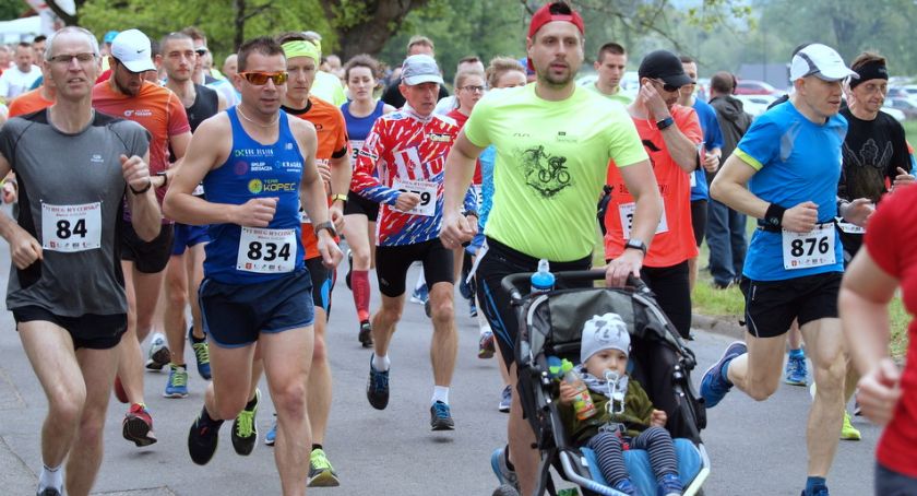 Ponad osiemset osób pobiegło w VI Biegu Rycerskim w Świeciu. Odszukajcie się na zdjęciach
