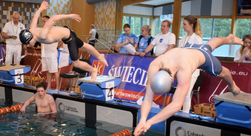 To były bardzo udane zawody pływackie w Świeciu. 15 medali zawodników Olimpii [ZDJĘCIA, WIDEO]