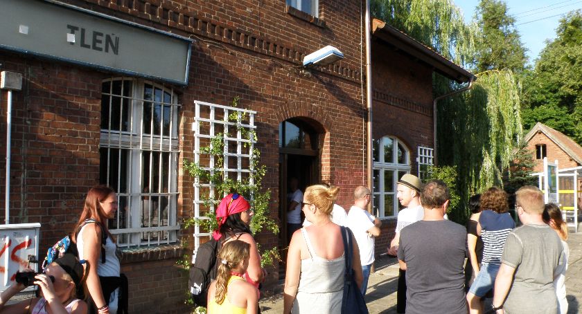 Noc muzeów na Dworcu w Tleniu. Będą zabytkowe auta oraz motocykle. Zobaczymy też pomieszczenia niedostępne na co dzień