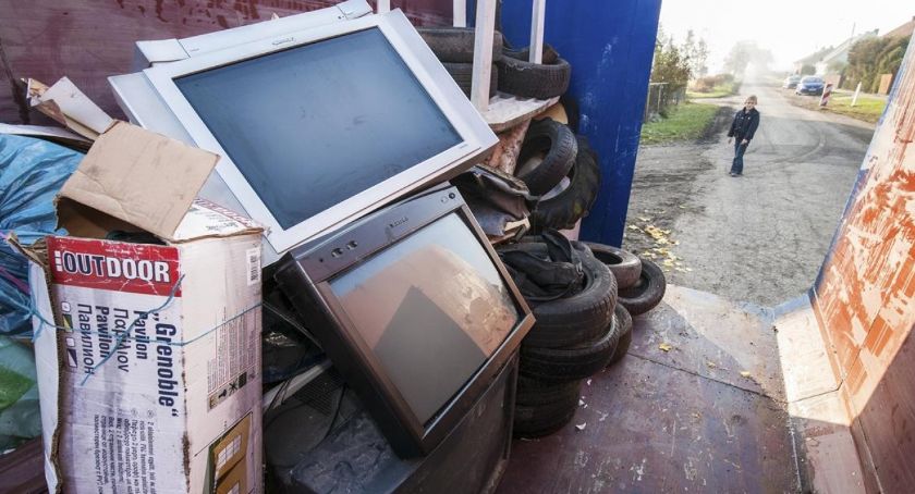 Gmina Świecie - sprawdź harmonogram mobilnej zbiórki odpadów problemowych