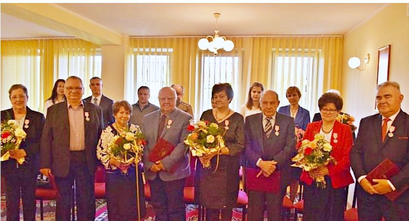 Przeżyli wspólnie aż 50 lat. Cztery pary z naszego powiatu zostały odznaczone medalami Prezydenta Rzeczypospolitej Polskiej