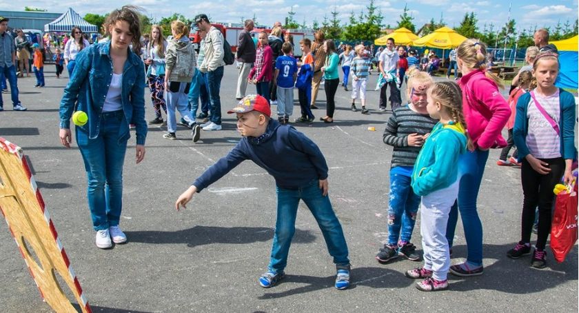 Dzień Dziecka w Warlubiu w stylu Flinstonów