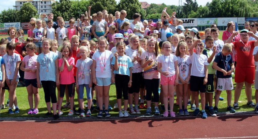 Trzecioklasiści polubili lekkoatletykę [ZDJĘCIA]