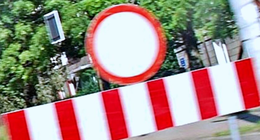 Wypadek w Świeciu. Na osiedlu Paderewskiego zderzyły się trzy pojazdy