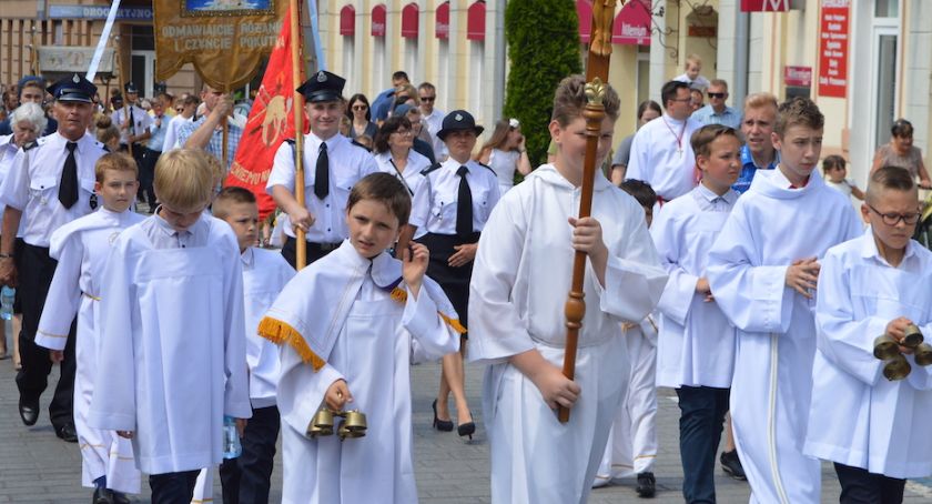 Procesja Bożego Ciała przeszła ulicami Świecia [DUŻO ZDJĘĆ]