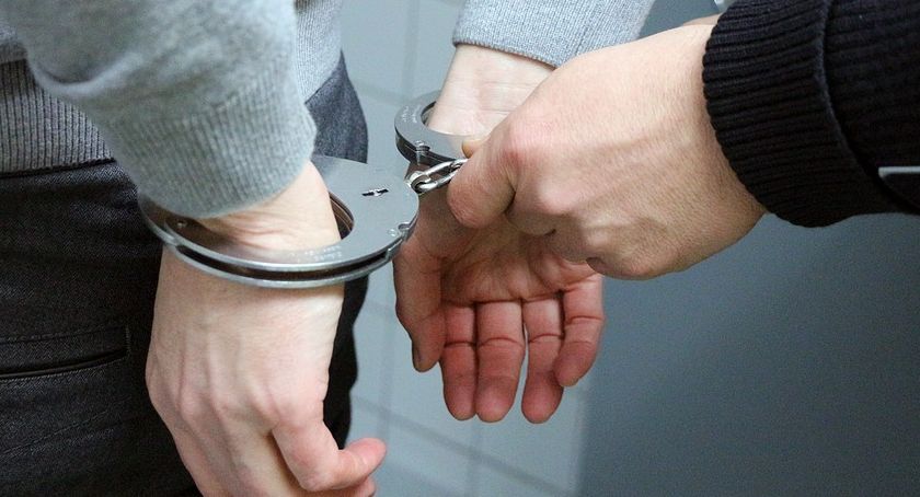 Pomagał w pracach budowlanych, a później zabrał elektronarzędzia. 45-latek usłyszał zarzut