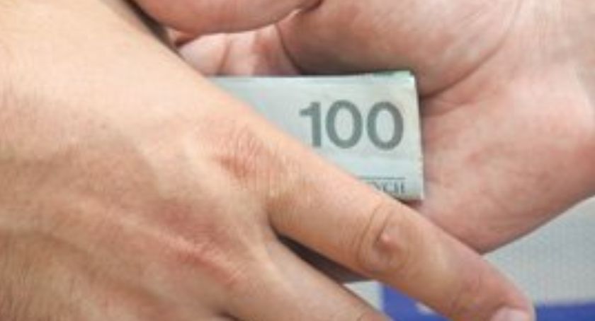 Michał L. ze Świecia wyłudził ponad milion złotych. Jaka kara go czeka?