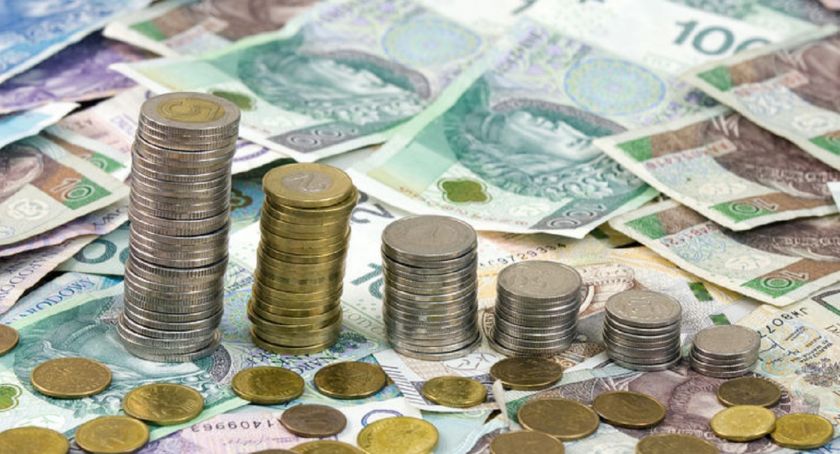 Przeliczyli zamożność Świecia. Ile wyszło złotych na osobę? Jak wypadliśmy w rankingu?