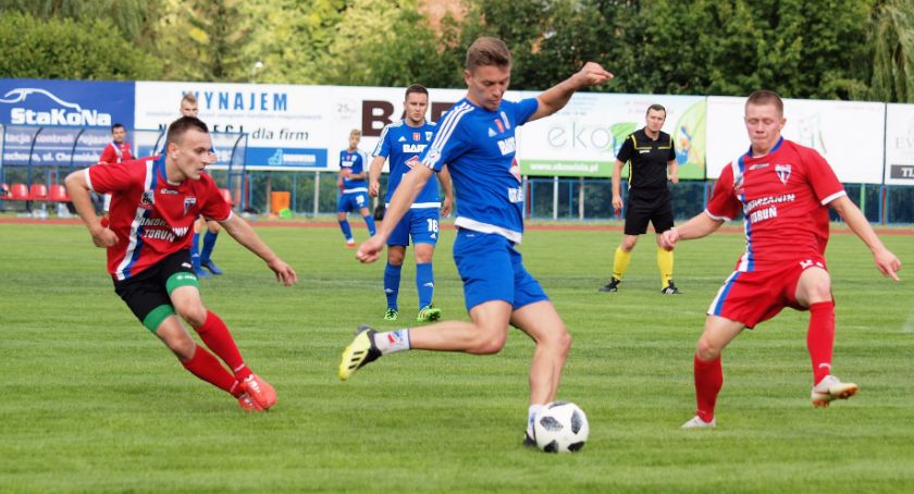 Piłkarze zaczęli grę o punkty. Sprawdź wyniki IV ligi i klasy okręgowej