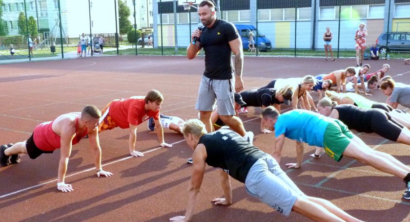 Aktywny finał wakacji na orliku w Świeciu [ZDJĘCIA]