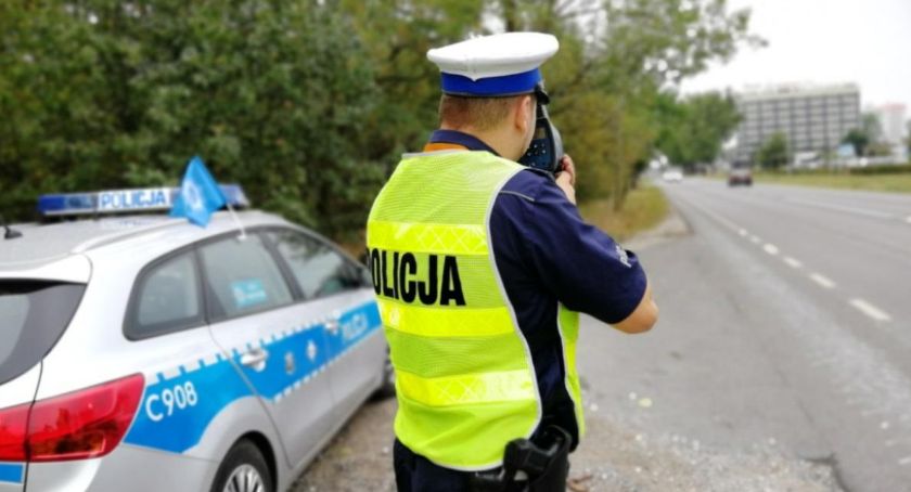 34 kierowców przyłapanych przez policję. Mieli ciężką nogę