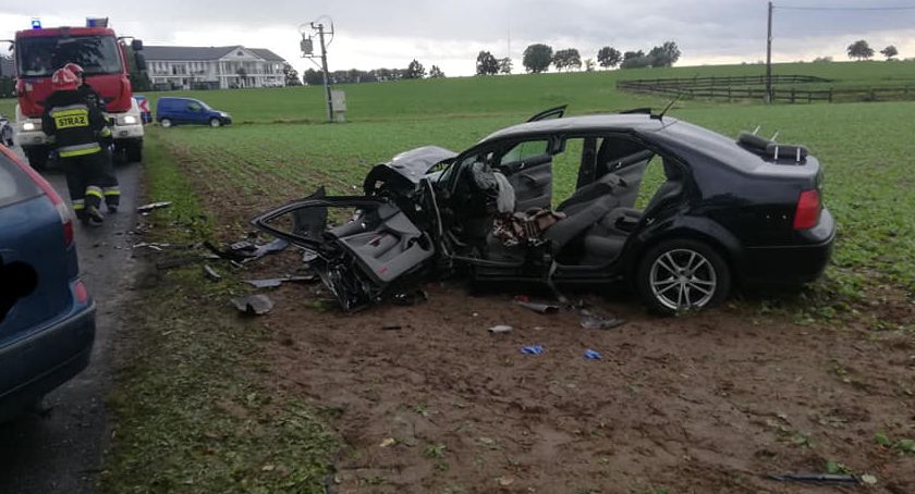 W Niewieścinie poważny wypadek. Jedna osoba w szpitalu [ZDJĘCIA]