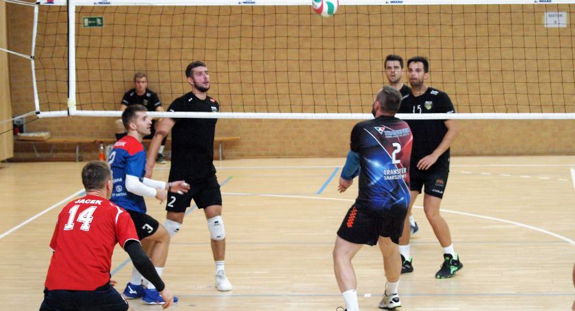 AZS Gdynia triumfuje w turnieju w Świeciu, LZS Dragacz trzeci [ZDJĘCIA]