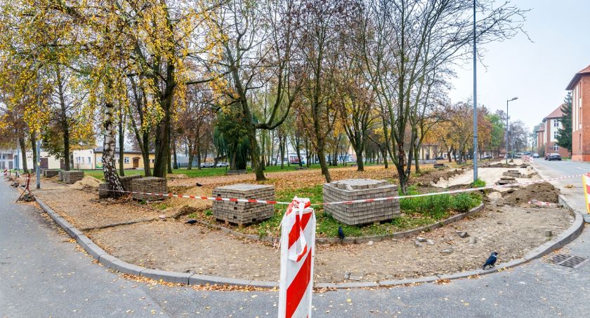 Nowy parking w Świeciu. 70 miejsc parkingowych ma rozwiązać problem z parkowanem. Kiedy powstaną?
