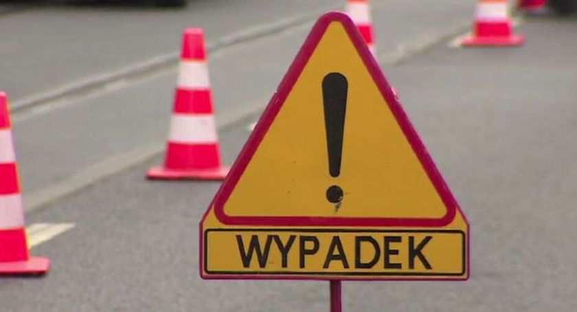 Wypadek na trasie Świekatowo-Zalesie Królewskie. Jedna osoba poszkodowana